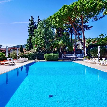 Apartamento Free Parking-Sea View, With Pool & Garden San Remo Exterior foto